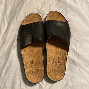Kork-Ease black sandal-women